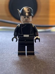 Genuine LEGO Minifigure Star Wars – First Order General - sw0715 - Set 5004406 - Picture 1 of 2
