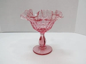 Plato de caramelo con borde con volantes de compota pedestal rosa Fenton (I2F841C) - Imagen 1 de 9