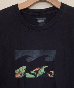 BILLABONG Tropical Hawaiian floral WAVE LOGO Men’s Black T-SHIRT Size L - Picture 1 of 4