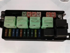 MINI R50 R52 R53 ONE Cooper S JCW Engine Bay Fuse Box Relay Fusebox Unit 6906604 - Picture 1 of 5
