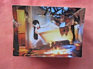 Juego de 72 cartas coleccionables base Elvira Mistress of Omnichrome 1997 imágenes - Imagen 1 de 6