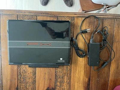 Portátil para juegos Gateway P7805u sin probar edición FX 8 GB de RAM Foto 1 de 4