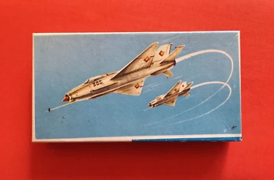 1:100 VEB Plasticart, MiG-21 - Bild 1 von 4