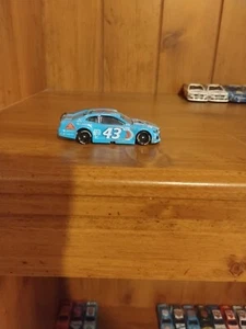 Custom Loose 2020 Darrell Wallace Jr Columbia 1:64 - Picture 1 of 4