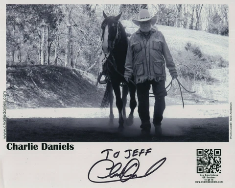 CHARLIE DANIELS HAND SIGNED 8x10 PHOTO+COA          AWESOME POSE        TO JEFF Cover