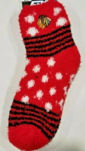 NHL Chicago Blackhawks Fuzzy Soft Socks, New (HOMEGATER) - Picture 1 of 1