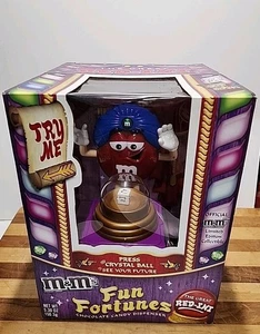 M&M's The Great Red-Ini Fun Fortunes dispenser di caramelle palline di cristallo MM's - Foto 1 di 10