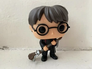 FUNKO POP VINYL HARRY POTTER SERIES #51 W/ FIREBOLT BROOM FIGURE - Imagen 1 de 2