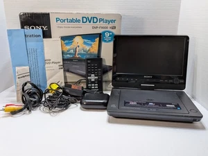 SONY 9" ( DVP-FX930 ) Portable DVD Player 180-degree swivel and flip screen - Picture 1 of 12