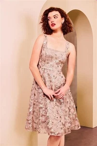REVISIÓN Vestido Ruiseñor Lentejuelas Bordado Sin Mangas Línea A TALLA 14 Formal - Imagen 1 de 7