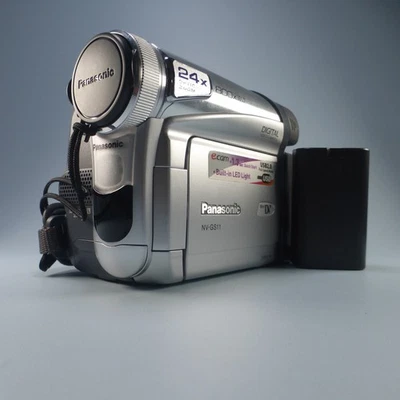 Panasonic NV-GS11 Handheld MiniDV Cassette Camcorder Silver Tested - Image 1 of 4
