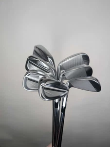 Hierros Cobra King Tec X 5-PW, GW para diestros Dynamic Gold 105 Stiff Flex usados - Imagen 1 de 9