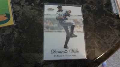 2007 TOPPS FINEST RFM-DWW DONTRELLE WILLIS FINEST MOMENTS   BASEBALL CARD - Image 1 of 2