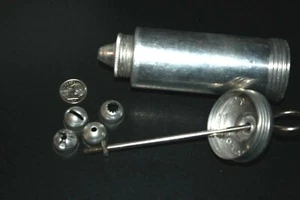 Vtg Cake Decorating Kit Metal Tips & Icing Press Doll Kitchen 4 Tips -JJJJ -9 - Picture 1 of 5