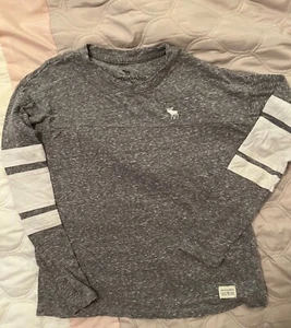 Abercrombie kids long sleeve T.  Size 11/12. - Picture 1 of 4