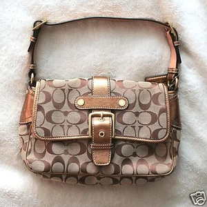 Auténtico bolso de hombro Coach marrón y dorado de la firma $300 - Imagen 1 de 7