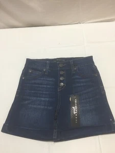 F498 CELEBRITY PINK Button Front Denim Shorts Night Song Girls Size 10 - Picture 1 of 7