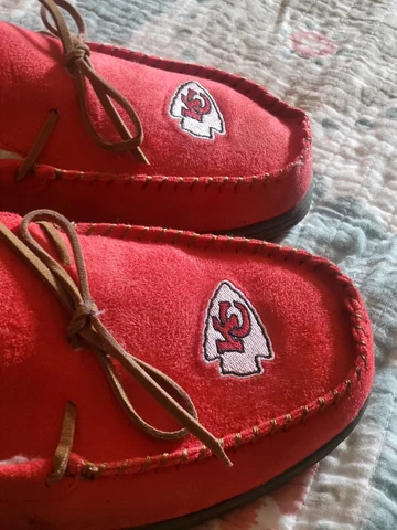 Kansas City Chiefs FOCO Corduroy Moccasin Slippers Cover