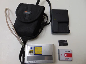 Sony Cyber-Shot DSC-T20 8.1MP 3x Optical Zoom Digital Camera Set - Works Great! - Picture 1 of 24