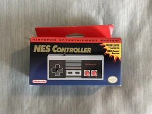 Mando Nintendo NES Clásico con Cable Original Nuevo - Imagen 1 de 2
