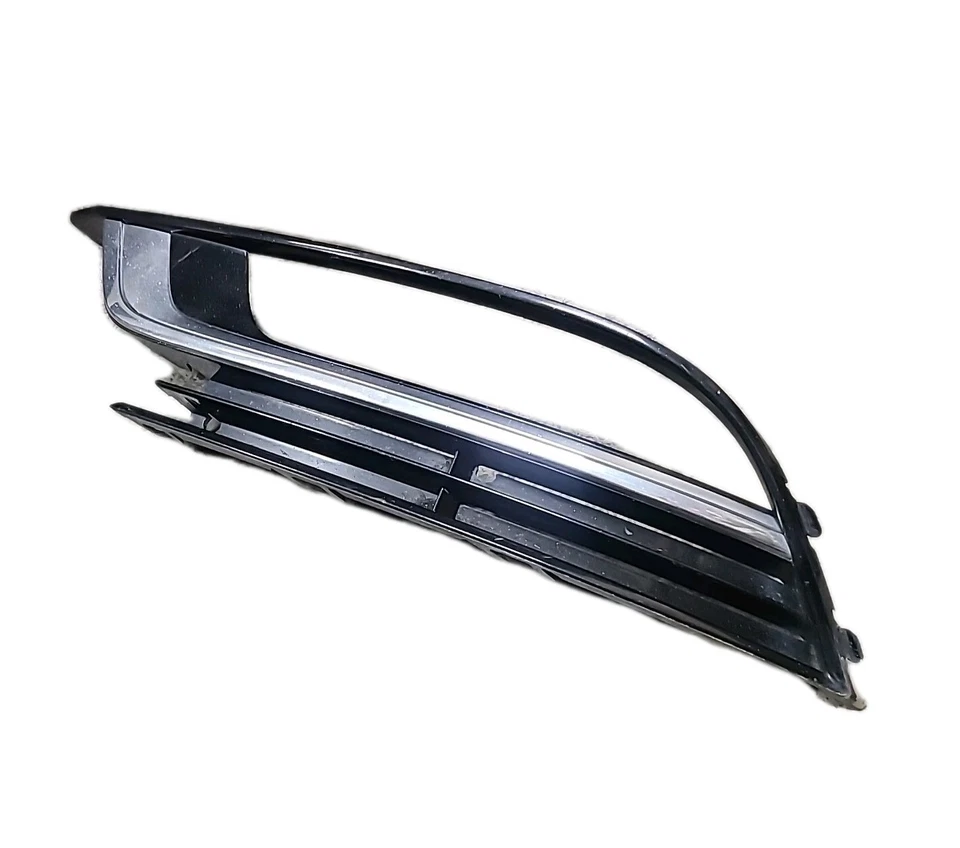 Panel de rejilla delantero izquierdo VW CC FACELIFT 3C8 3C8854661 Foto 1 de 4