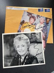 THE GOLDEN GIRLS, RUE McCLANAHAN, PHOTO SIGNED TO ME, CAST PHOTO & ENVELOPE 2006