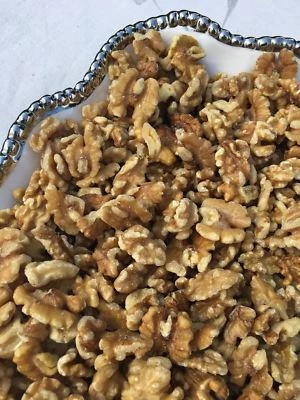 Shelled Fancy Walnut Light Halves Pieces Chandler Resealable Bag Fresh Agro Sun