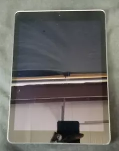Apple iPad Air 1st Gen. 16GB, Wi-Fi (Unlocked), 9.7in - Space Gray - Picture 1 of 17