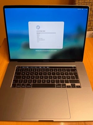 Apple MacBook Pro 16 Zoll (1TB SSD, Intel Core i7-9750, 2,40GHz, 32GB RAM, A2141 - Bild 1 von 4
