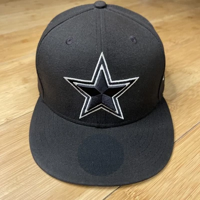 Gorra New Era 59FIFTY Dallas Cowboys contorno negro blanco ajustada 7 5/8 NFL Foto 1 de 4