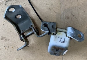 MAZDA CX-5 DOOR HINGE PAIR FRONT LEFT NEARSIDE 2013  (2012-16) - Picture 1 of 6