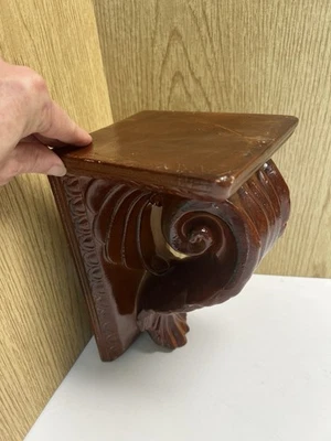 Винтажная настенная полка керамическая коричневая глазурь лист аканта с ручной росписью. - Изображение 1 из 4