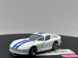 Maisto Dodge Viper GTS Blanco Azul Rayas Diecast Coche Juguete 1:64 - Imagen 1 de 11