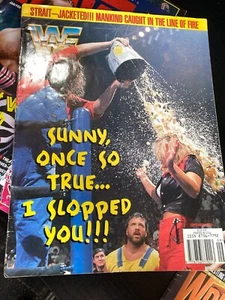 Cubierta soleada de la revista WWF WWE SEPTIEMBRE 1996 + póster - Imagen 1 de 3