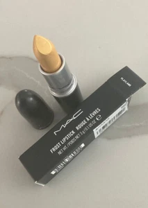 MAC Frost Lipstick PLAYLAND - Picture 1 of 1