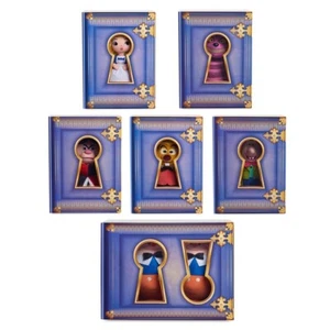 Juego de Peluche SELLADO D23 Alicia en el País de las Maravillas Mary Blair 70 Aniversario LEER POR FAVOR - Imagen 1 de 11