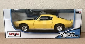 MISTO 1971 Chevrolet Camaro NIB Special Edition Yellow w Black Stripes 1:18 - Picture 1 of 12