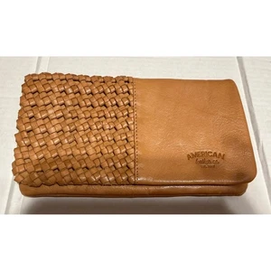 Cartera sin asas American Leather Co tejida doble pliegue café latte cuero nueva con etiquetas - Imagen 1 de 8