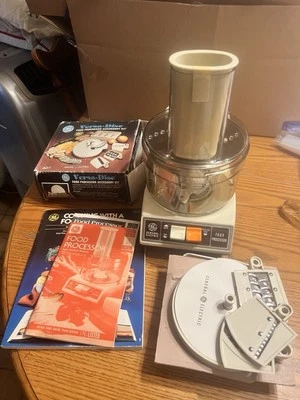 GE General Electric Food Processor model FP1B vintage NEVERused Comes With Acce - Image 1 of 4