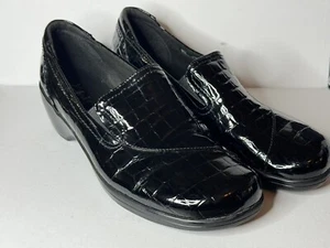 Clarks Bendable Comfort Slip-on Women’s Shoes Black 8.5W - Picture 1 of 11