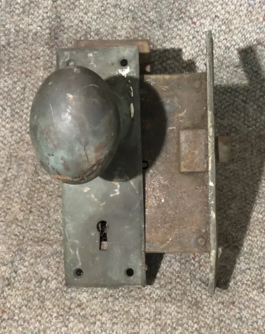 ANTIQUE VINTAGE CORBIN MORTISE LOCK SET BRASS PLATES & BRASS DOOR KNOBS NO KEY Cover