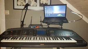 Yamaha PSR 8000 mit Ständer  ohne Zubehör  - Bild 1 von 1