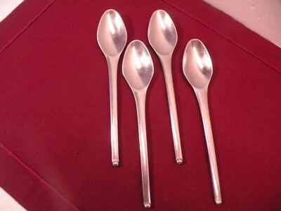 Juego de 4 cucharaditas Stanley Roberts Contempra cubiertos de acero inoxidable satinado 6 1/2" Foto 1 de 4