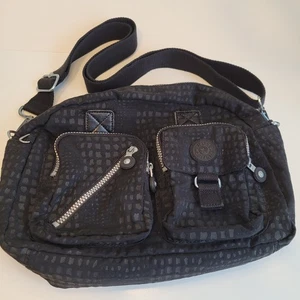 Borsa a mano Kipling nylon nero tracolla donna impermeabile bella! Vedi Descrizione! - Foto 1 di 24