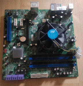 MEDION MS-7616 Mainboard socket 1156 met i5 650 en koeler, getest - Afbeelding 1 van 1