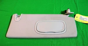 2014-17 JEEP CHEROKEE LIMITED RIGHT SUN VISOR S-35 - Imagen 1 de 5