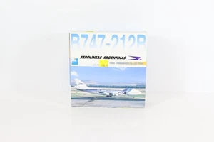 Dragon Wings 55030 1:400 Scale Aerolineas Argentinas Boeing 747-212B "LV-MLP" - Picture 1 of 7