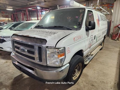 Conjunto de corpo do acelerador 4,6L compatível com 07-14 Ford E250 Van 1295678 - Imagem 1 de 4