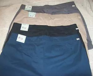 Pantaloncini da donna Magellan Outdoors Happy Camper nuovi con etichette taglie 18,20,22,24 - Foto 1 di 11