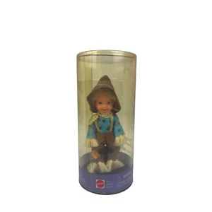 Muñeca Barbie Kelly Target Edición Especial Tommy Is A Spantapájaros Mago de Oz 2002 - Imagen 1 de 6